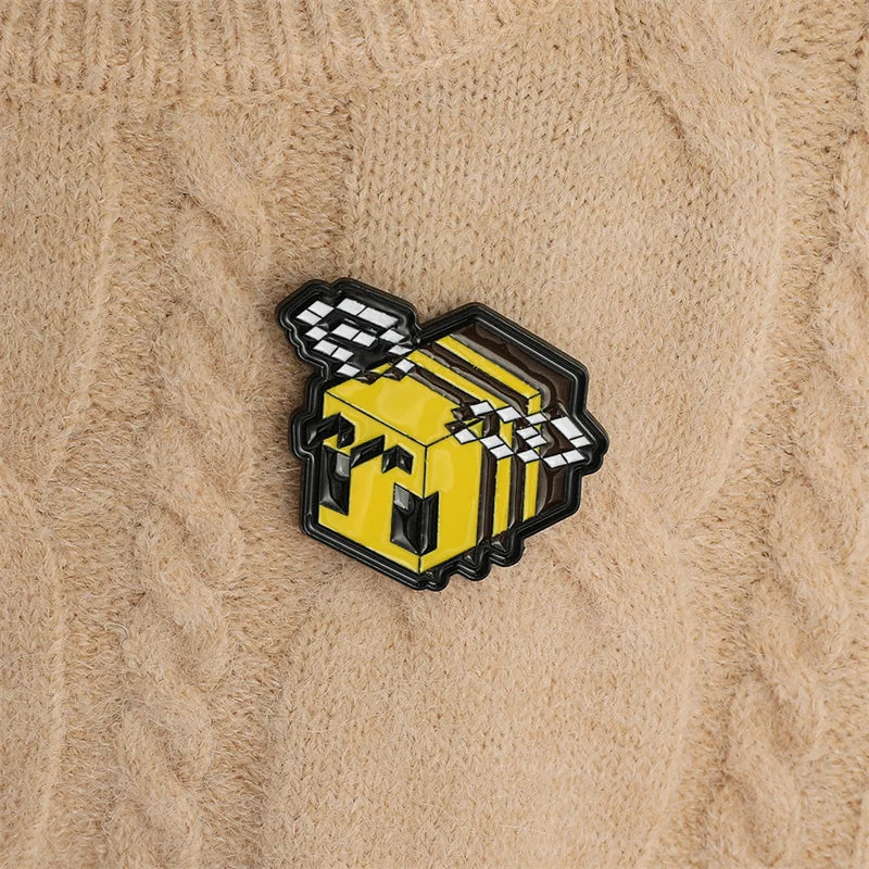 Cartoon Game Enamel Pin Custom Insect Bee Animal Brooch Clothes Bag Lapel Badge Cartoon Pin Jewelry Gift Wholesale