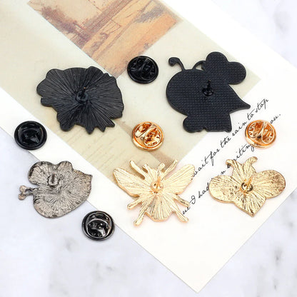 Funny Bee Insect Series Brooch Cartoon Women Men Exquisite Enamel Pins Backpack Jeans Lapel Badges Jewelry Gift For Kids Friends