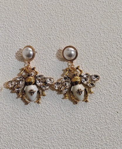 Luxury Handmade Elastic Pearl Bee  Bracelet Bangle Jewelry For Women Party Gift