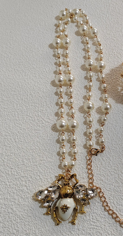 Luxury Handmade Elastic Pearl Bee  Bracelet Bangle Jewelry For Women Party Gift